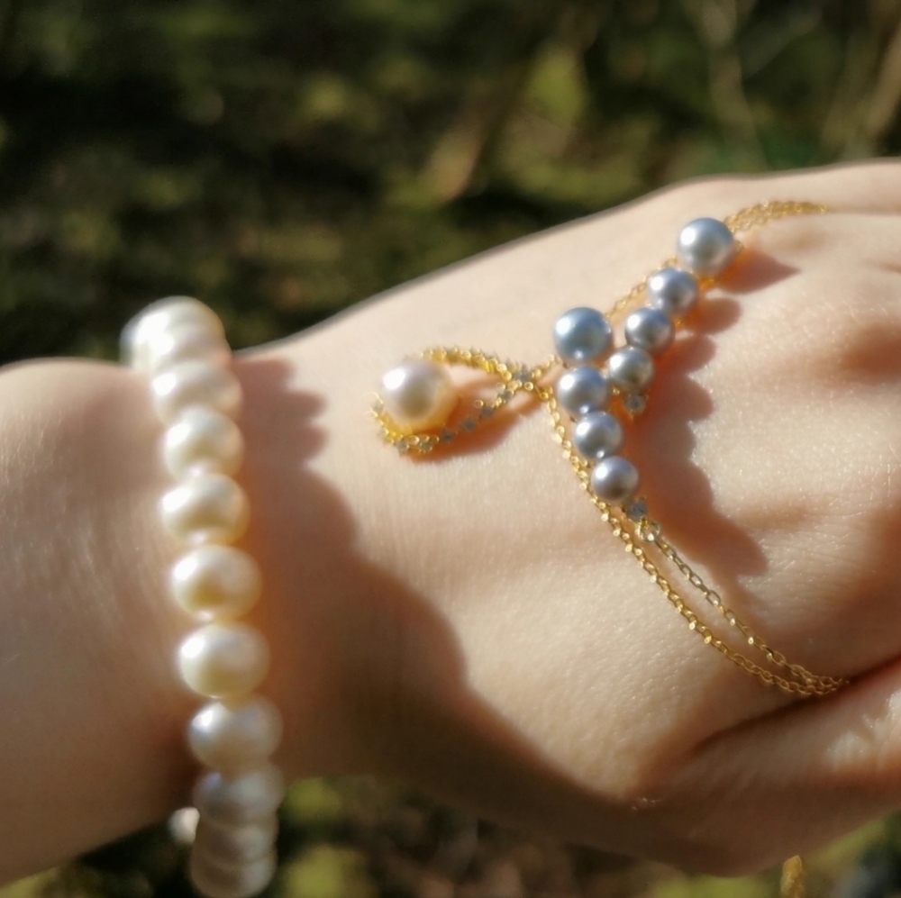Beautiful fresh water white Pearls Bracelet unisex